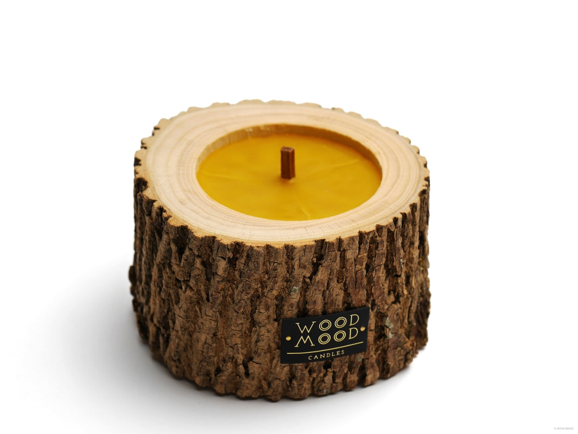 Rocky Coniferous, Patio Size – wide beeswax candle in wood