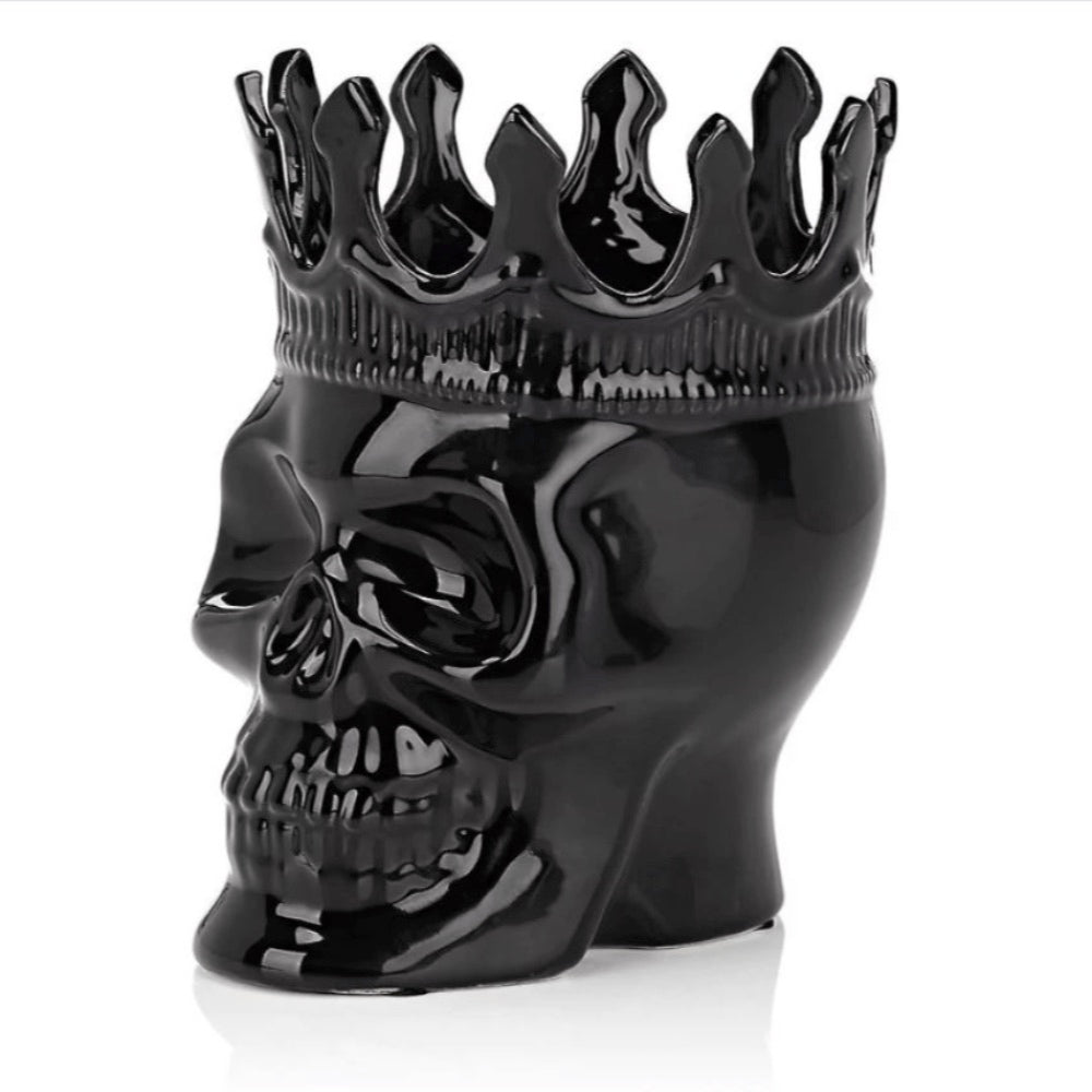 Black Dantés Skull Candle, 23.3 oz. - Secret Sucré Scent