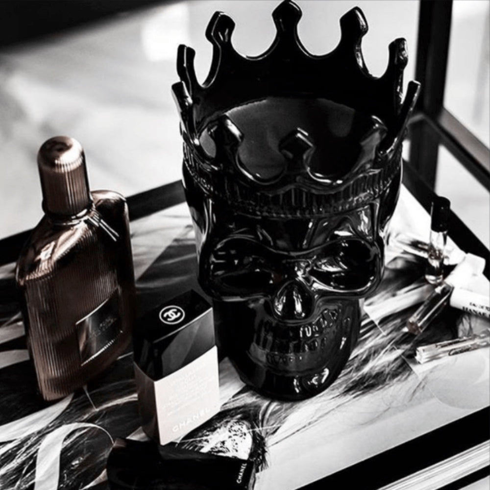 Black Dantés Skull Candle, 23.3 oz. - Secret Sucré Scent