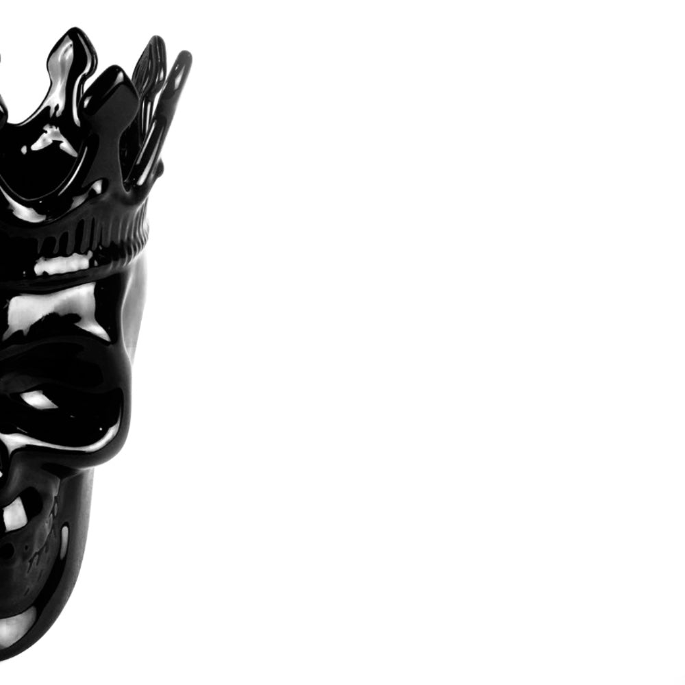 Black Dantés Skull Candle, 23.3 oz. - Secret Sucré Scent