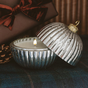 Merry and Bright Soy Candle - Ornament Jar - 5 oz